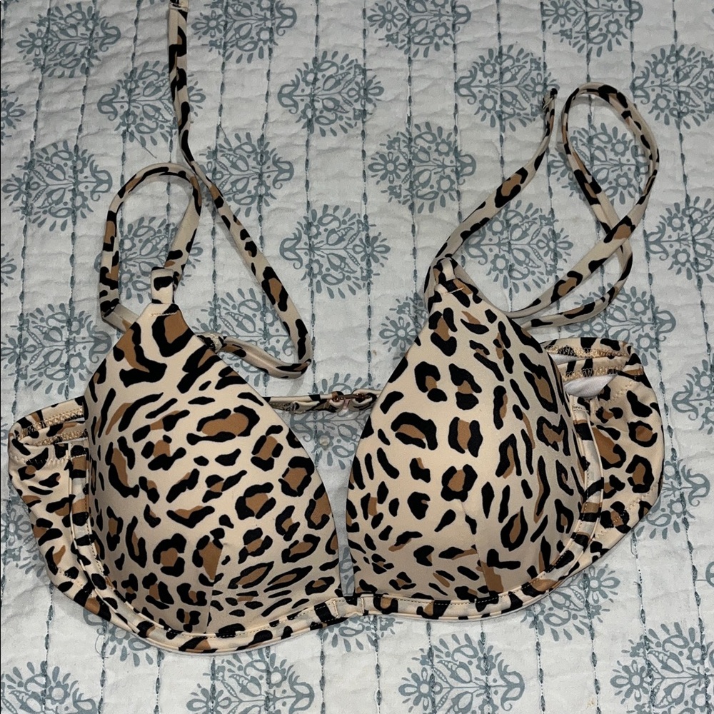 Shade & Shore Women’s lightly padded bikini Top leopard print size 34B